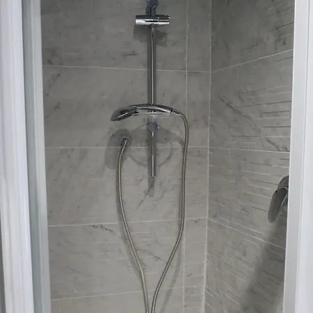 לינה וארוחת בוקר La Casita רומא